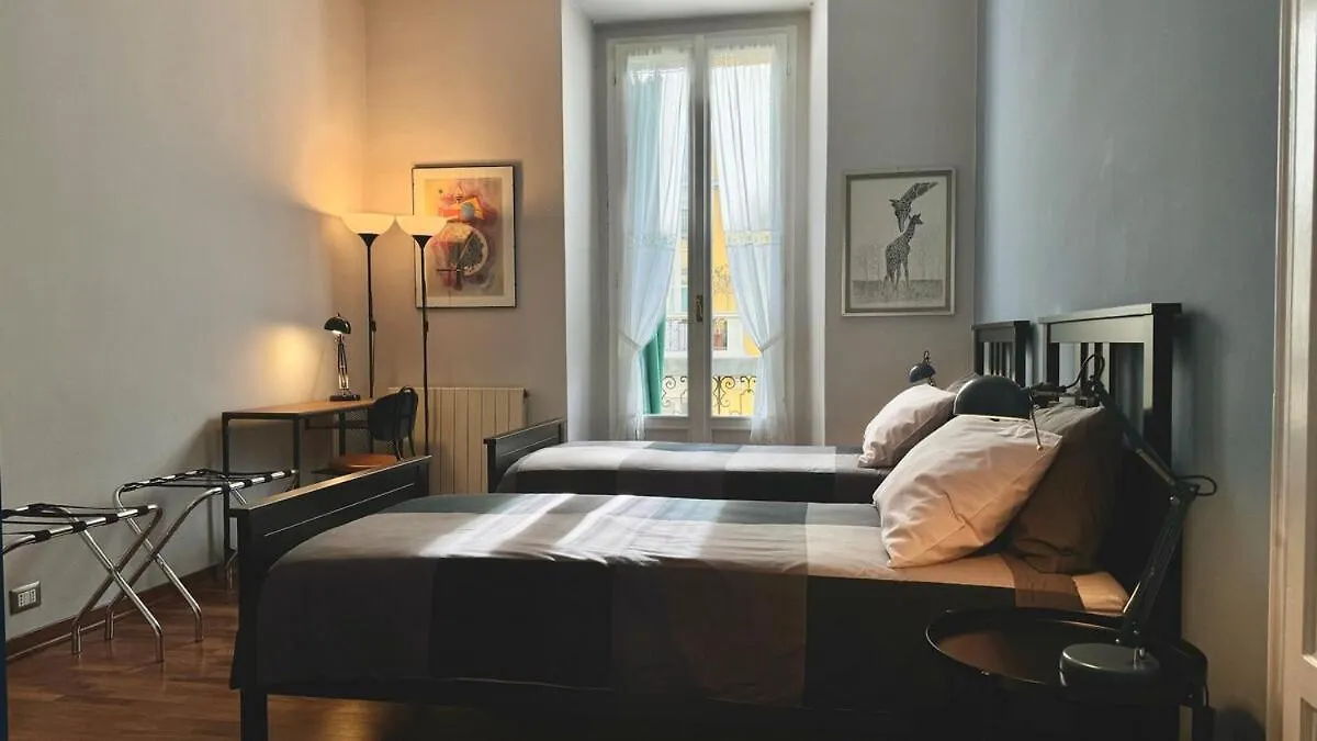 Donna Nilla, A Large And Cozy Flat In Porta Venezia Daire Milano